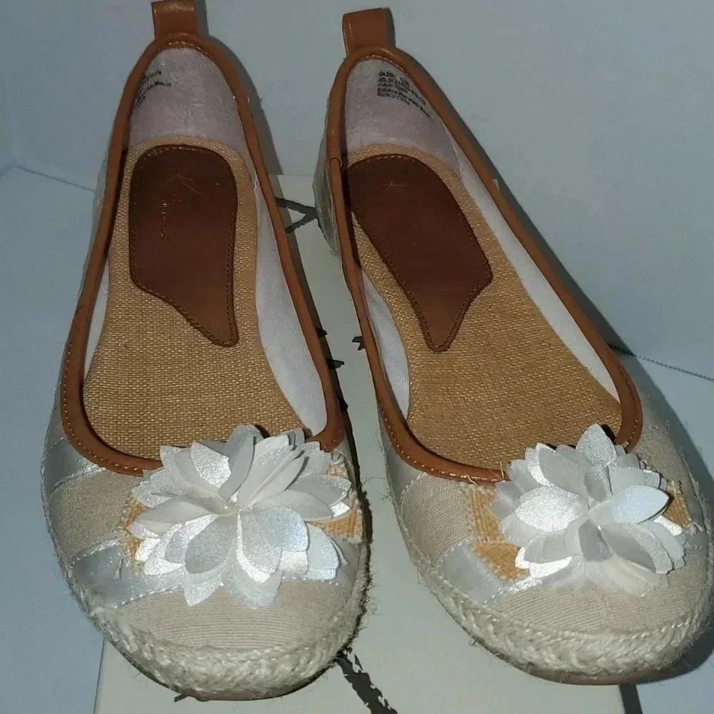 Kim Rogers Gabby White Stripe Flats Size 9.5